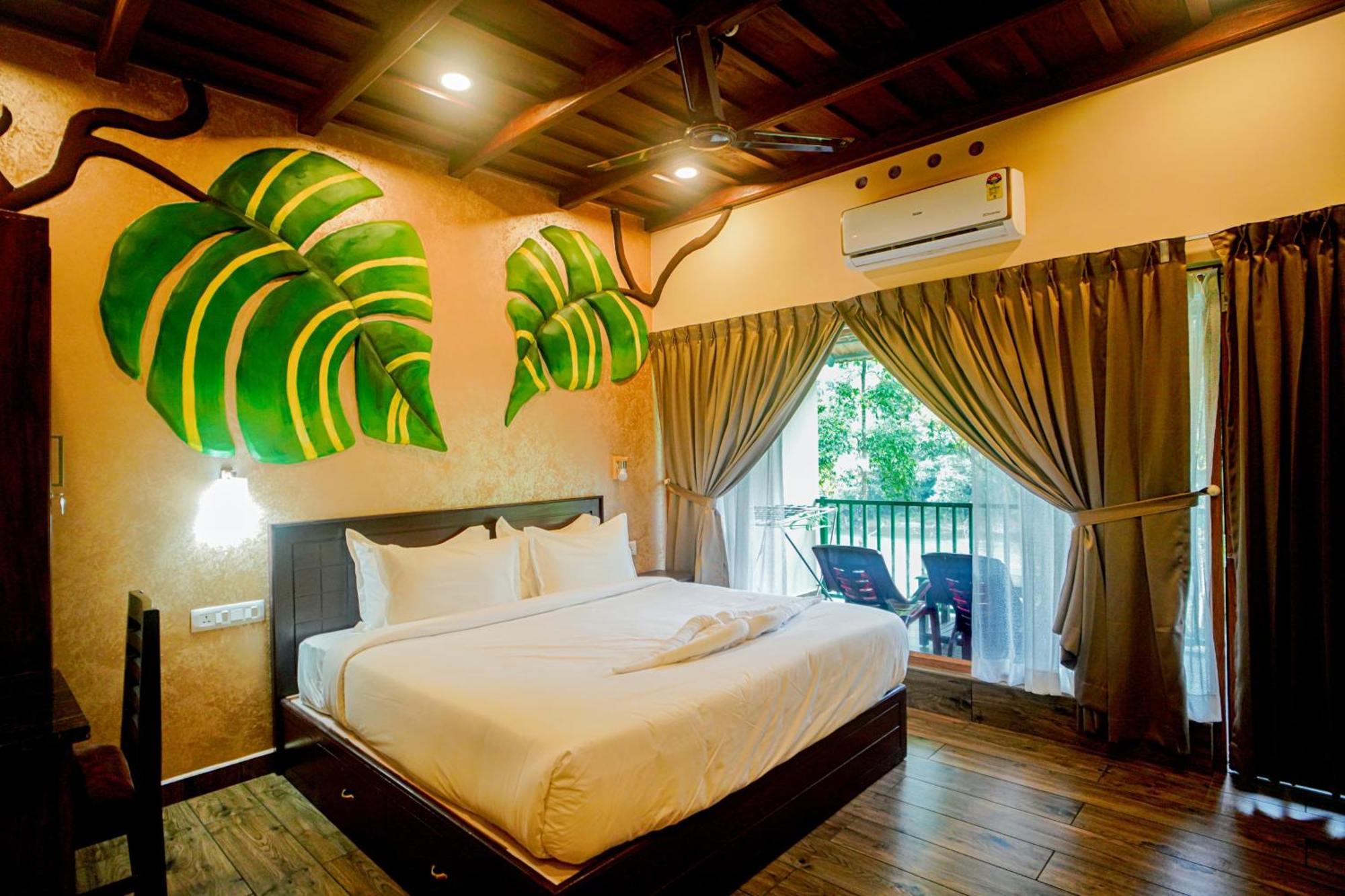 Falcon Riverview Resorts Kuttampuzha エクステリア 写真