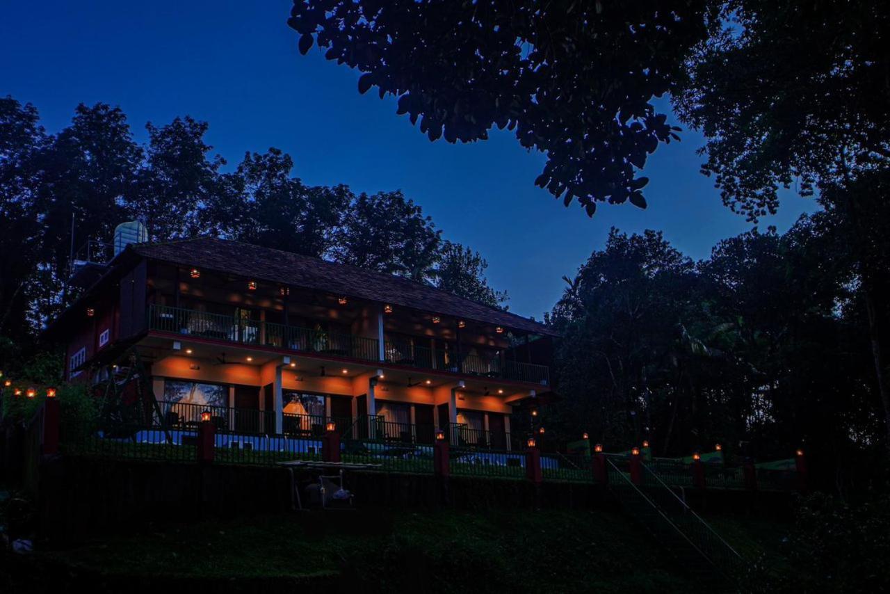 Falcon Riverview Resorts Kuttampuzha エクステリア 写真