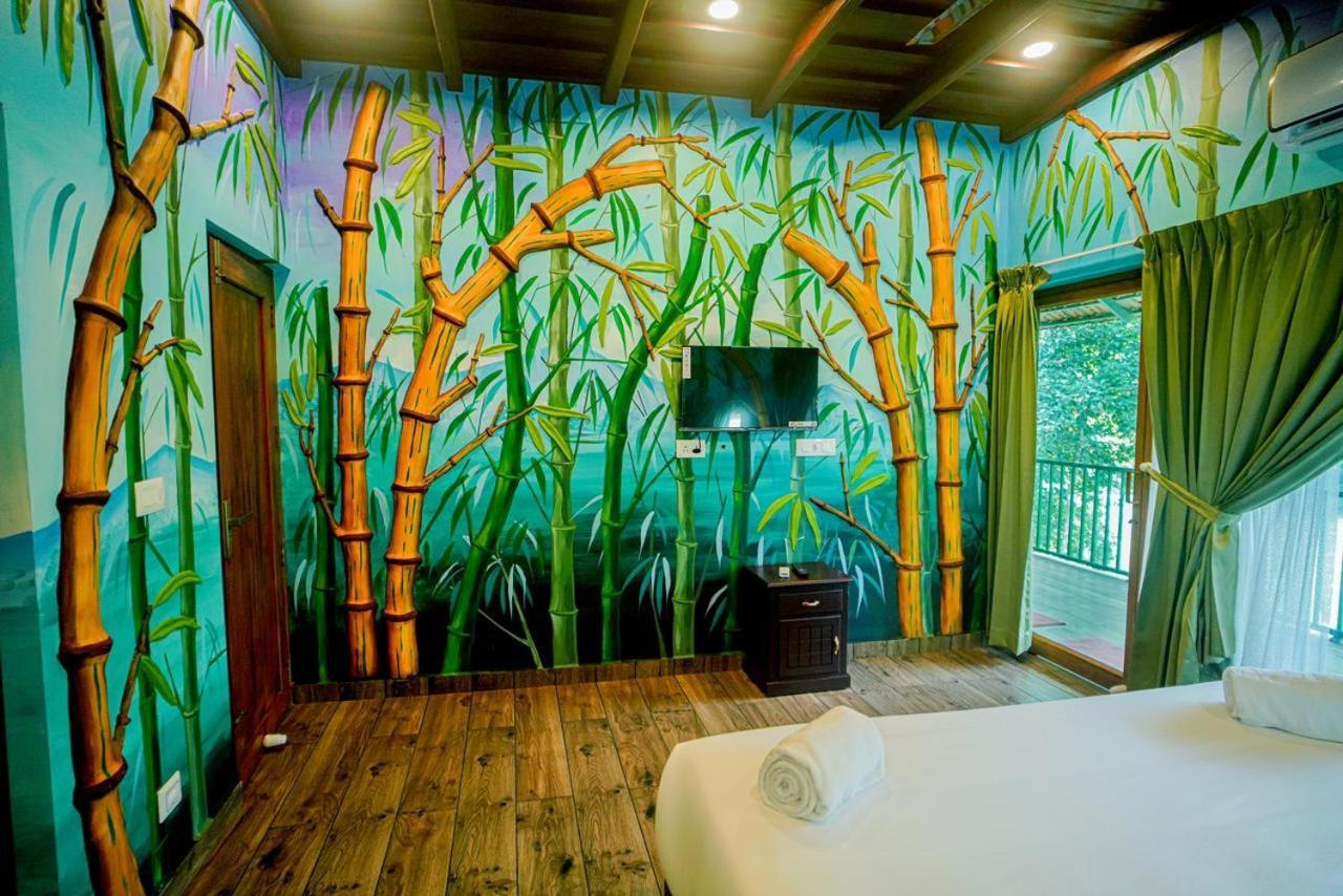 Falcon Riverview Resorts Kuttampuzha エクステリア 写真