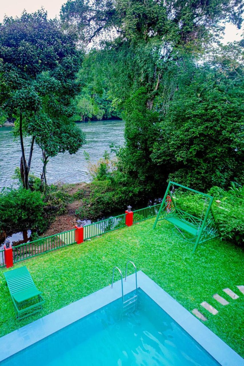 Falcon Riverview Resorts Kuttampuzha エクステリア 写真