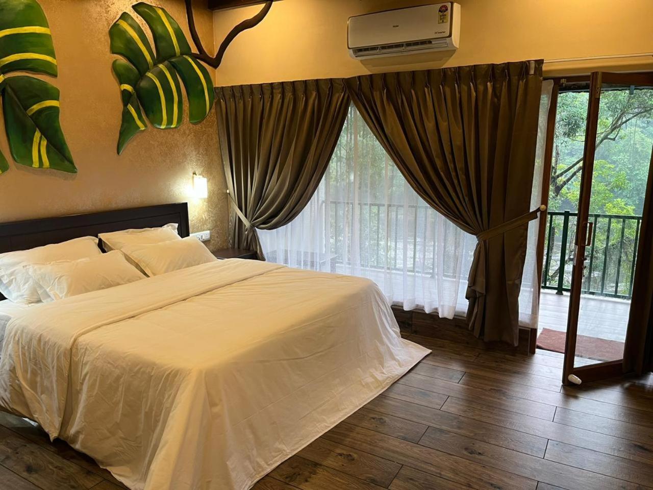 Falcon Riverview Resorts Kuttampuzha エクステリア 写真