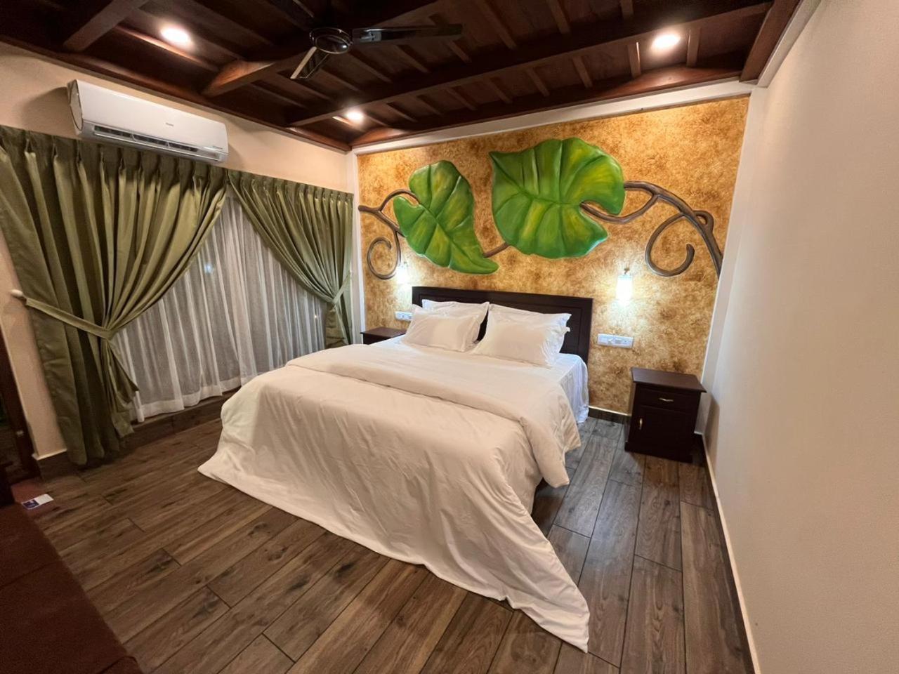 Falcon Riverview Resorts Kuttampuzha エクステリア 写真