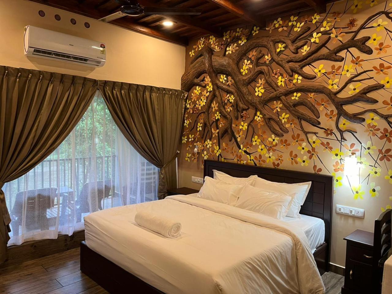 Falcon Riverview Resorts Kuttampuzha エクステリア 写真